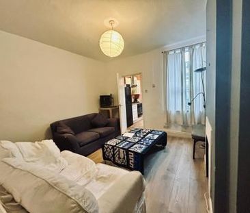 Ground Floor bedroom - Photo 6