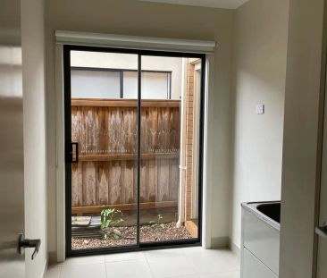 “Modern Family Home in Truganina” - Photo 2