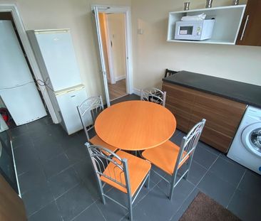 Room in a Shared House, Holloway Road, N7 - Photo 6