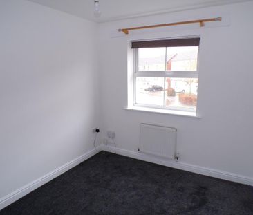 3 bedroom terraced house to rent - Photo 6