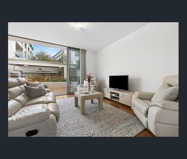 Spacious Three-Level 4 Bedroom Family Home with Exceptional Living ... - Photo 2