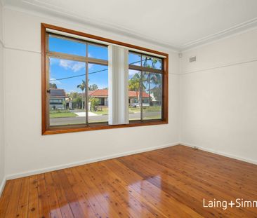 Large Family Home in Quiet Cul-De-Sac - Photo 6