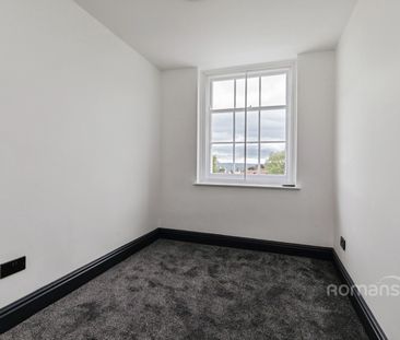 3 bedroom apartment to rent - Photo 6