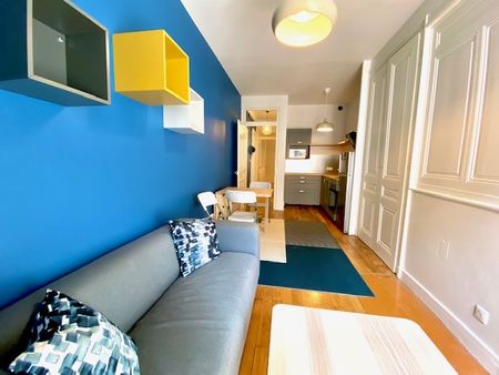 Location Appartement 2 pièces Meublé 35m² LYON 7ème - Photo 2