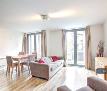 1 bedroom flat to rent - Photo 2