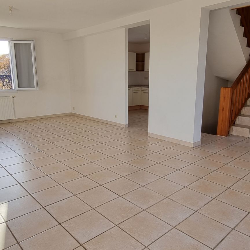 Location Maison 4 pièces 90m² MOUGUERRE 64990 - Photo 1