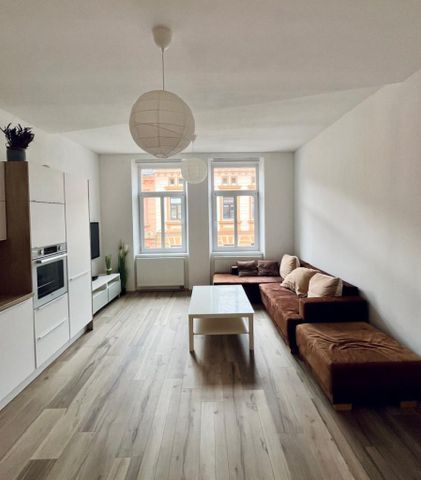 Pronájem bytu 2+kk 44 m2 - Fotografie 2