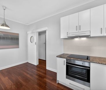 Charming Dianella Renovation - Photo 5