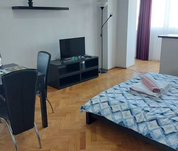 Unirii - Photo 6