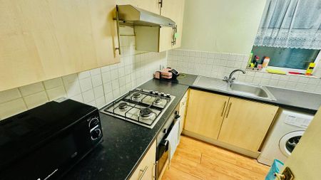 1 bedroom flat to rent - Photo 5