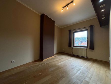 Appartement met twee slaapkamers in Liège - Photo 3