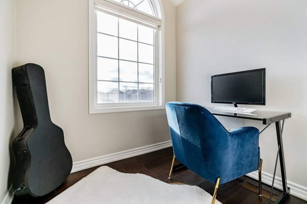 For Lease - 2369 Proudfoot Trail, Oakville, Ontario - Photo 1