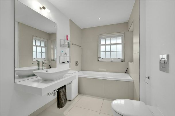 6 bedroom detached house to rent - Photo 1