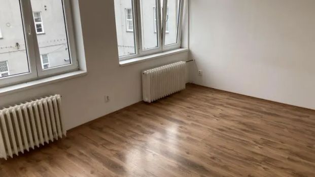 Turnov-pronájem gaesoniery - Photo 1