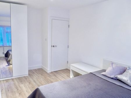 Room in a Shared House, London, NW2 - Photo 4