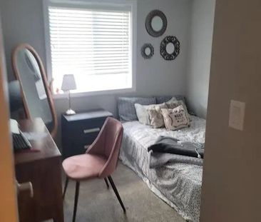 For Lease - 3306 Strawberry Walk, London South, Ontario - Photo 3