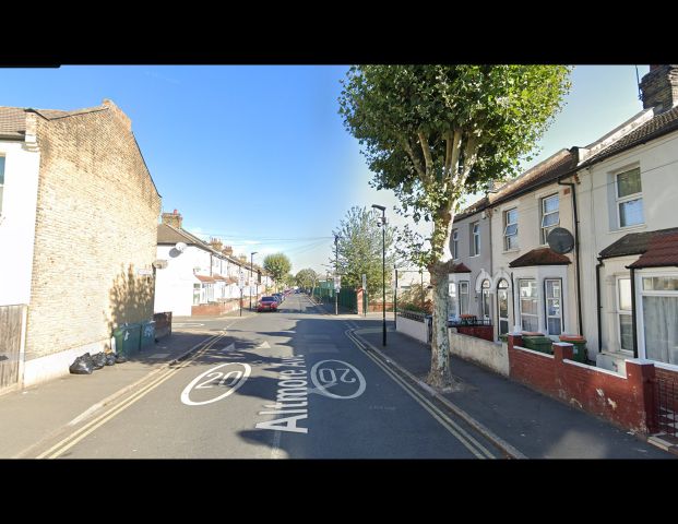 3 Bed Terraced House, Altmore Avenue, E6 - Photo 1