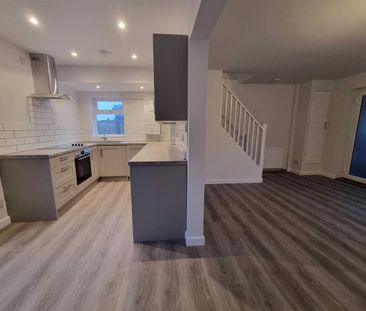 Carisbrooke Road, Bristol - Photo 5