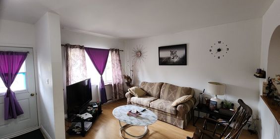 4 ½ à Louer Sur Deux étage Avec Cour - Photo 3