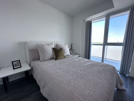 For Lease - 188 Fairview Mall Drive Unit# 720, Toronto, Ontario - Photo 2