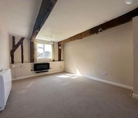 4 bedroom semi-detached house to rent - Photo 2