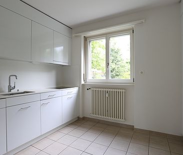 Wohnen im Grünen - grosszügige 4.5-Zimmerwohnung in Riehen - Foto 3