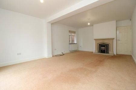 5 bedroom detached house to rent - Photo 3