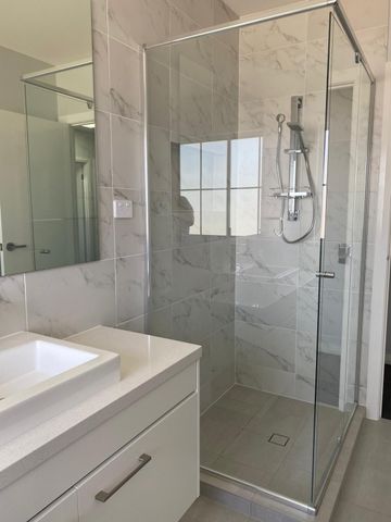 Catherine Field - Photo 2