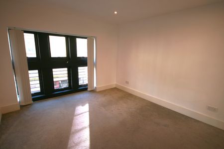 Maxwell Road, Sizeable 2 Bedroom Unfurnished Apartment, Pollokshields – Available 19/11/2025 - Photo 5