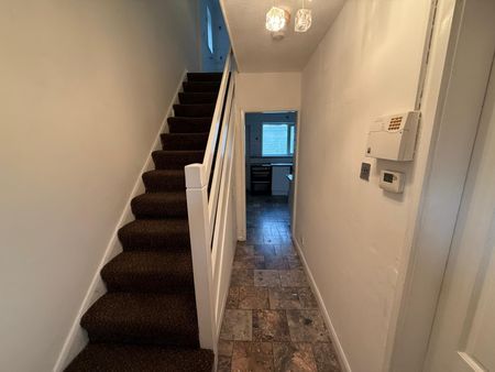 Chatley Road, Eccles - Photo 2