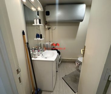 RUE DE LA PAROISSE A VERSAILLES APARTEMENT MEUBLE 2 PIECES 29.80 m2 - Photo 2
