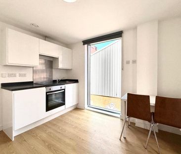 1 bedroom apartment to rent - Photo 4