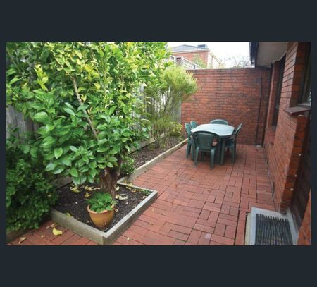 4/21 Essex Road, Surrey Hills, Vic 3127 - Photo 5