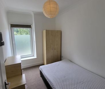 Room For Rent Meadow Street, Pontypridd - Photo 1