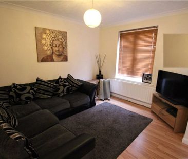 2 Bedroom House - Denbigh Close, Ashurst Bridge - Photo 1