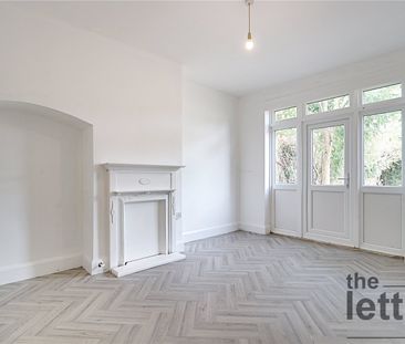 Park Crescent, Enfield, Middlesex, EN2 6HT - Photo 2
