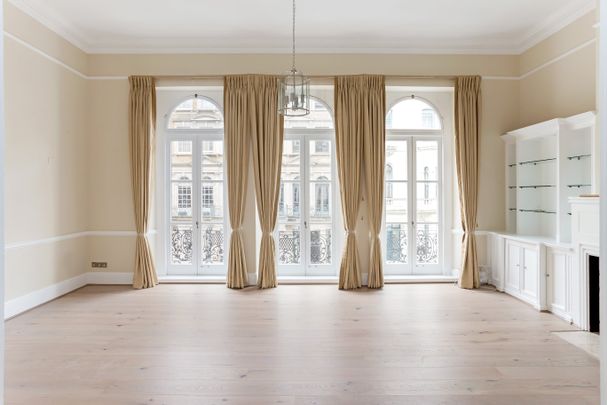 De Vere Gardens, Kensington, London, W8 flat to rent - Photo 1