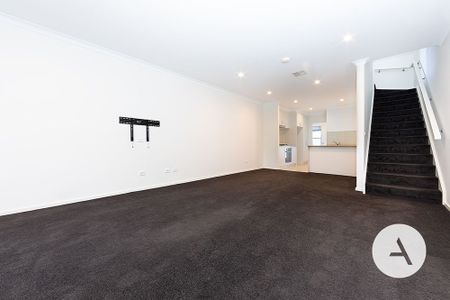 2D Avenal St,Crace - Photo 5