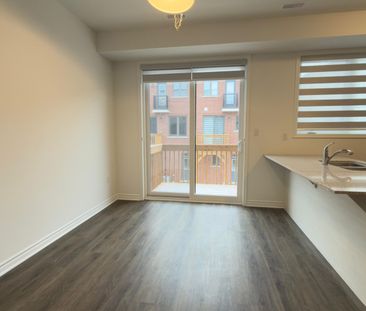 For Lease - 41 Yellow Rail Crescent, Brampton, Ontario - Photo 3