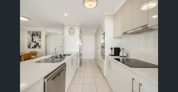 Welcome to 1/9 Collingwood Close – The Perfect Blend of Comfort and Opportunity! - Photo 1