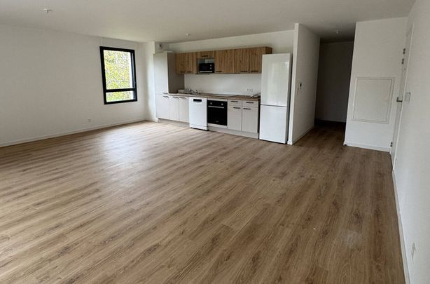 Location appartement 3 pièces 75 m² à Ferney-Voltaire (01210) - Photo 1