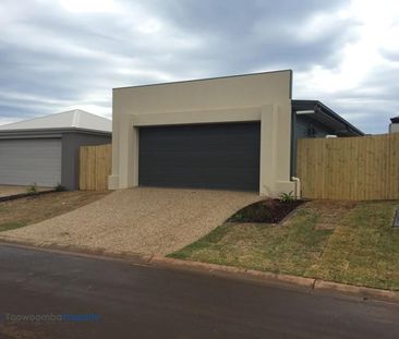 Four bedroom home with style, quality and value! - Photo 5