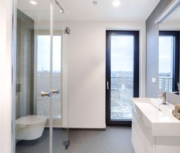 Höchster Wohnkomfort: Ihr luxuriöses Penthouse im Hafenpark Quartier - Photo 1