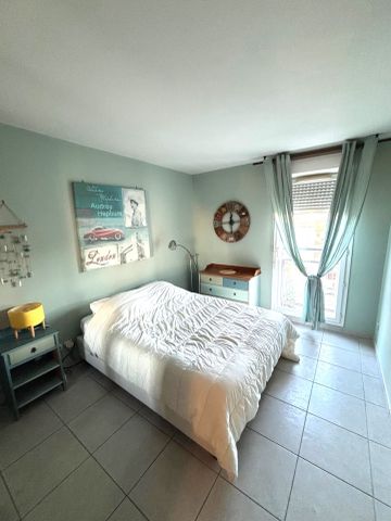 Location Appartement 3 pièces 70m² MARSEILLE 6ème - Photo 4