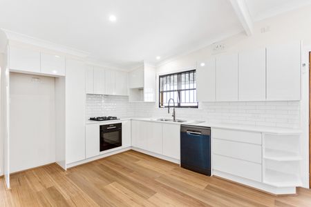 9 Short Street, Enmore NSW 2042 - House For Rent | Domain - Photo 3