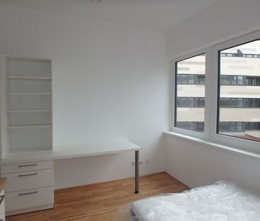 INKLUSIVPREIS: HELLE SINGLEWOHNUNG MIT LIFT ZU VERMIETEN - Foto 1