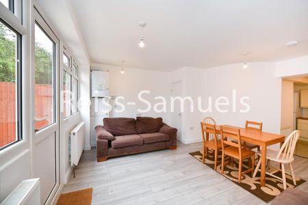 6 bedroom terraced house to rent - Photo 2