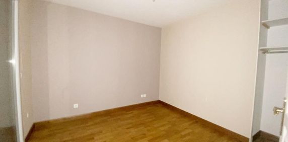 2 PIECES AVEC BALCON ET PARKING PROCHE CENTRE VILLE - Photo 2