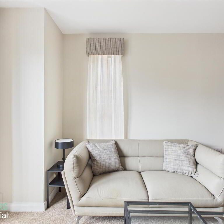 Apt 5, 190 Albertbridge Road, Belfast, BT5 4GU - Photo 1