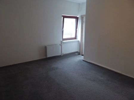 Eine etwas andere Wohnung: eigener Eingang, Einbauküche und Sauna - Photo 2